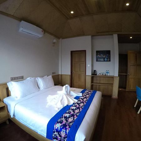 Silver Lake Hotel Няунг Шве Екстериор снимка